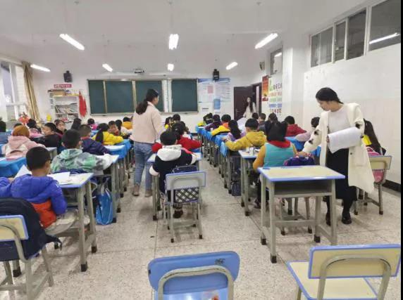 理论走向实践,我们勇敢迈出第一步2.jpg 理论走向实践,我们勇敢迈出第一步2.jpg