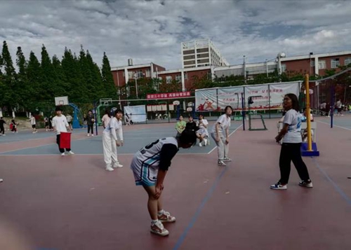 【魅力工程】-建筑工程学院参加首届“经管杯”女子气排球赛完美收官! 第 5 张 【魅力工程】-建筑工程学院参加首届“经管杯”女子气排球赛完美收官! 第 5 张