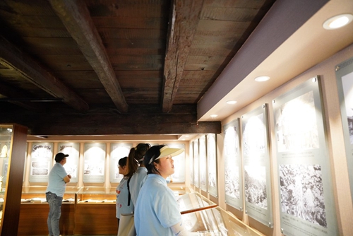 【魅力工程】-建筑工程学院专业实践“三下乡”系列（三）---参观洛克故居 宣传资助政策 第 3 张