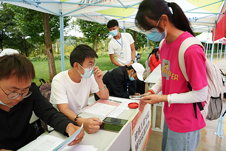 【魅力工程】- 朗朗金秋，愿明天灿烂辉煌--建筑工程学院2022级普通本科新生报到进行时！ 第 10 张
