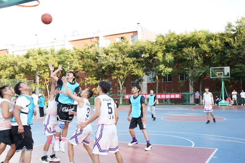【魅力工程】-建筑工程学院“迎新杯”篮球对抗赛正式开幕！ 第 6 张