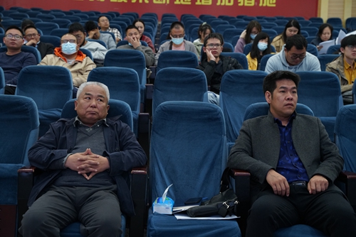 DSC09573.jpg “实施就业优先战略”-—- 建筑工程学院就业工作分享交流会 第 2 张