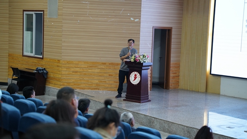 DSC09563.jpg “实施就业优先战略”-—- 建筑工程学院就业工作分享交流会 第 4 张