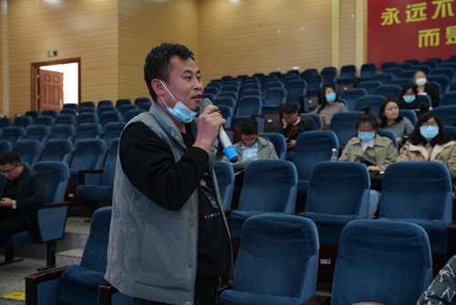 DSC09574.jpg “实施就业优先战略”-—- 建筑工程学院就业工作分享交流会 第 5 张