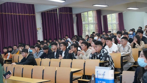 【魅力工程】-“强化就业政策,促进高质就业”——建筑工程学院就业指导招聘会顺利举办! 第 8 张 【魅力工程】-“强化就业政策,促进高质就业”——建筑工程学院就业指导招聘会顺利举办! 第 8 张