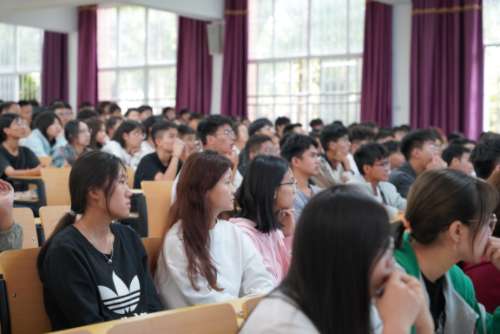 【魅力工程】-新生入学教育（二）——建筑工程学院系列讲座学生发展篇 第 3 张