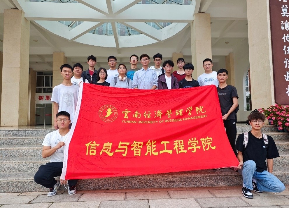 【学科竞赛】荣耀加冕!信智学子在“西门子杯”挑战赛中斩获七项大奖,彰显创新实力 第 1 张 【学科竞赛】荣耀加冕!信智学子在“西门子杯”挑战赛中斩获七项大奖,彰显创新实力 第 1 张