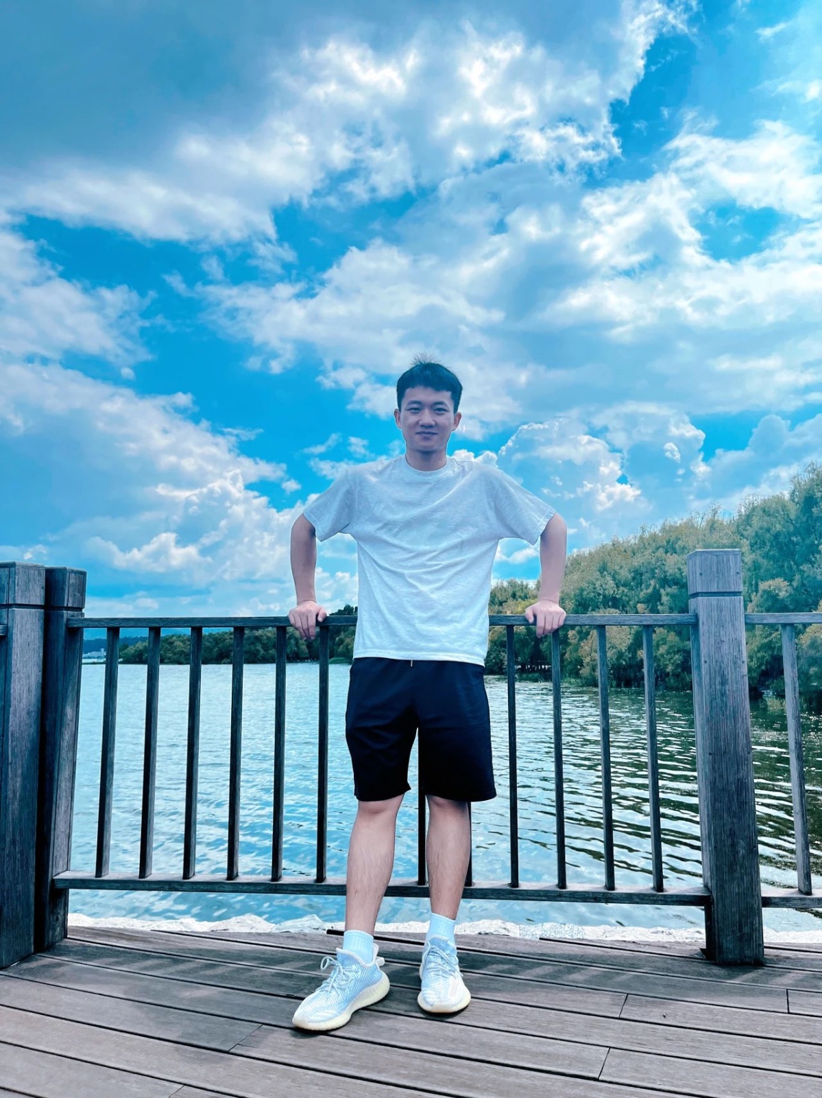 专科→云经管本科→研究生:“是云经管给了我逆袭的底气!” 第 1 张 专科→云经管本科→研究生:“是云经管给了我逆袭的底气!” 第 1 张