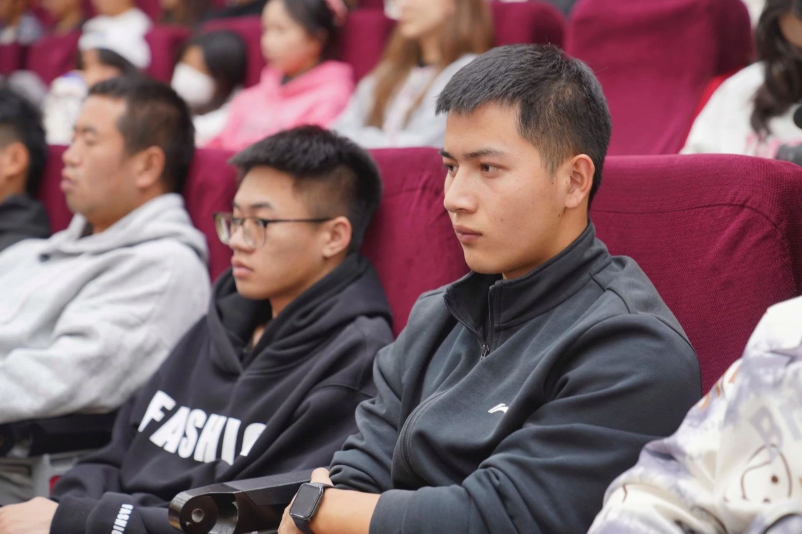 你的声音,校长在听!书记校长现场解答400+个提问! 第 11 张 你的声音,校长在听!书记校长现场解答400+个提问! 第 11 张