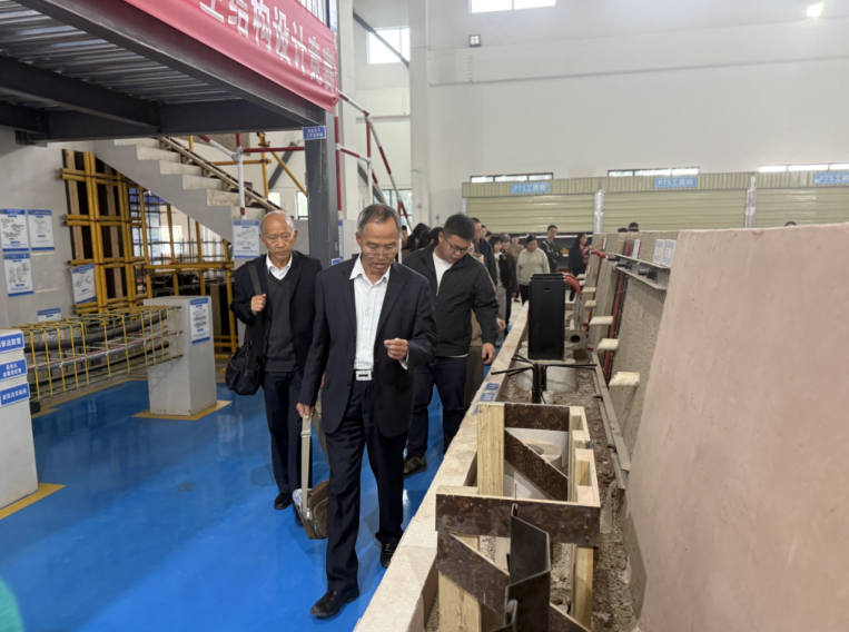 屏幕截图 2025-10-20 222047.png 屏幕截图 2025-10-20 222047.png