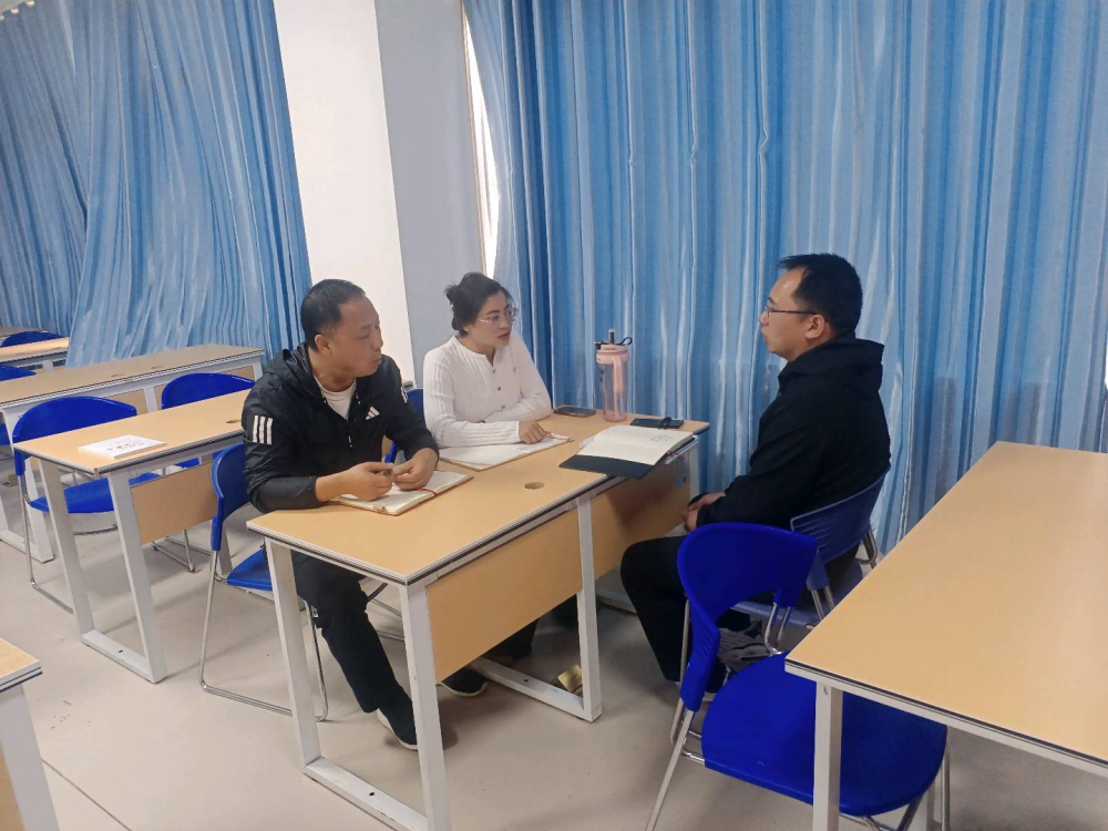 【党建引领】多措并举深入贯彻中央八项规定精神学习教育 第 1 张