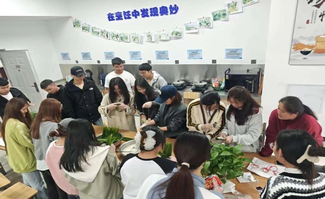 一站式学生社区 | 智慧社区开展“粽香端午，情系传统”端午节主题活动 第 6 张