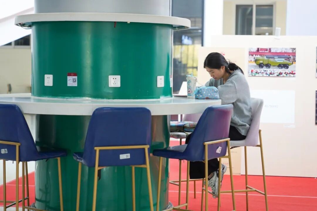 今天,云经管开学第一天! 第 21 张 今天,云经管开学第一天! 第 21 张