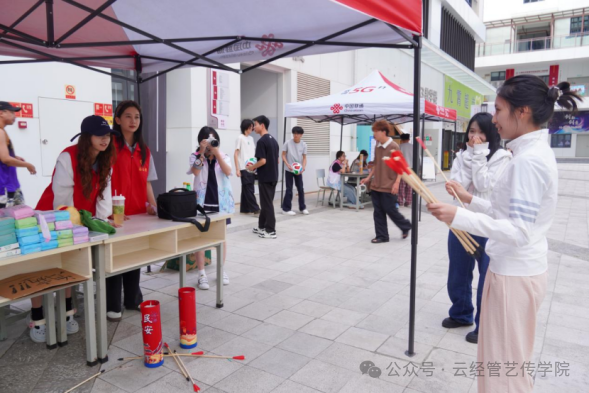 微信图片_20260628144851.png 趣享运动活力,凝聚青春力量——艺术与传媒学院趣 味运动会圆满举办 第 7 张